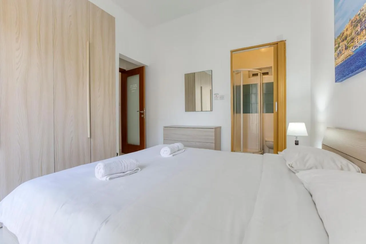 Apartamento Delightful 3Br Sliema Apt Near Promenade By 360 Estates